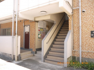 【エントランス】