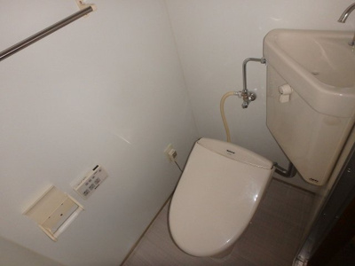【トイレ】 | オーキッドレジデンス千葉中央 | ※同物件・反転タイプの写真です。