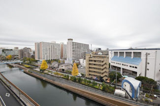 【展望】 | 物件のお問い合わせは、 ０１２０－７００－９６８までお気軽にどうぞ！
バルコニーからの眺望




