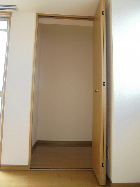 ロイヤルTの収納|収納豊富です