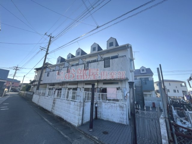 アザリア野中町の外観|外観は落ち着いています