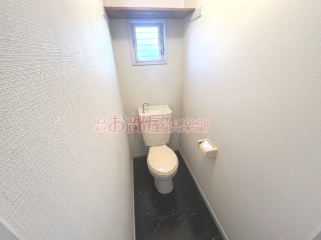 アザリア野中町のトイレ|ゆったりとした空間のトイレです