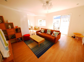 【居間・リビング】 | 東金市日吉台2丁目　中古戸建 | 内外装リフォーム済み令和5年1月４LDK 都市ガス上下水 バス停・スーパー・コンビニ・小学校・バス停のある分譲地内都市ガス上下水