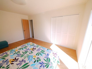 【洋室】 | 東金市日吉台2丁目　中古戸建 | 内外装リフォーム済み令和5年1月４LDK 都市ガス上下水 バス停・スーパー・コンビニ・小学校・バス停のある分譲地内都市ガス上下水