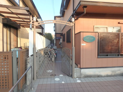 【エントランス】 | ロイヤルヴィレッジ