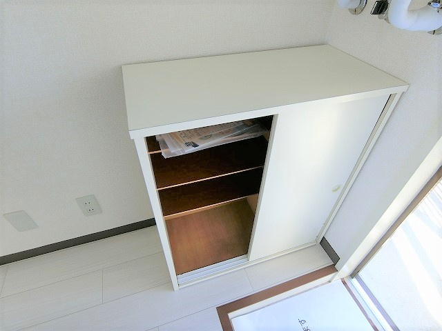 ジュネス昭島の玄関|※別部屋のイメージ写真です。