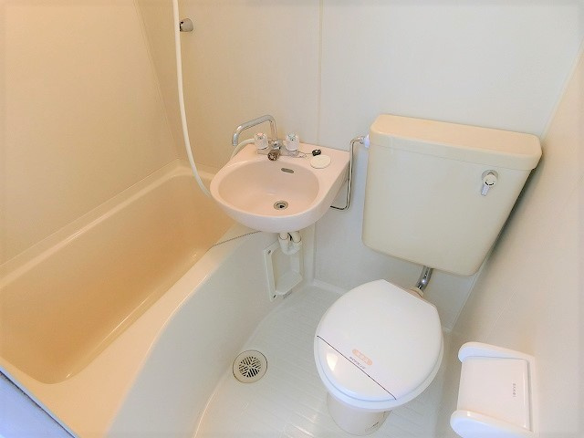 ジュネス昭島の浴室|※別部屋のイメージ写真です。