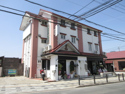 【外観】 | みるく学園前店舗