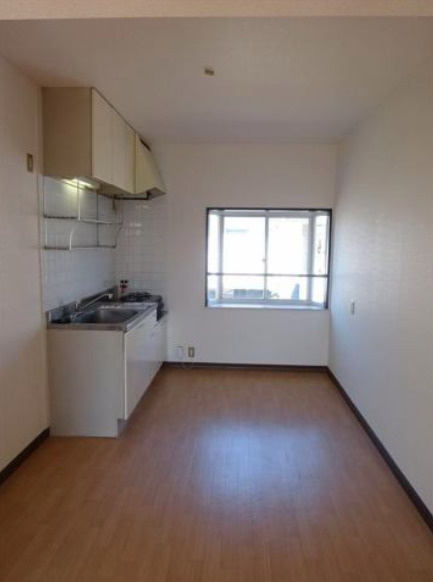 上津コーポ【キャッシュバック対象物件】の洋室|使い勝手のいい洋室です