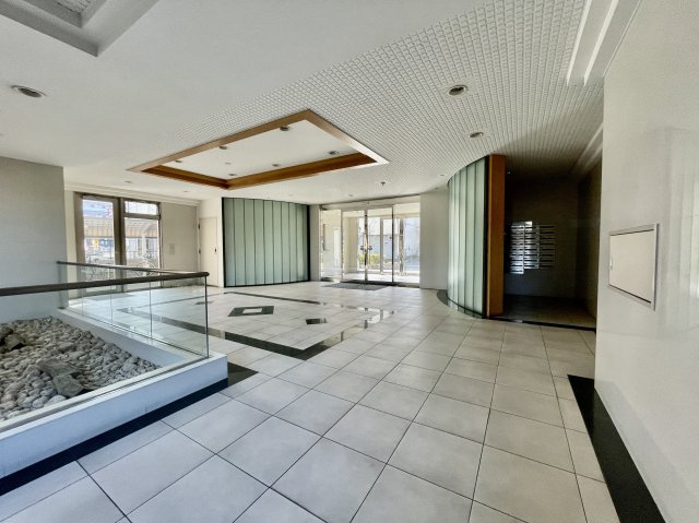 アムール箱崎駅東のエントランス