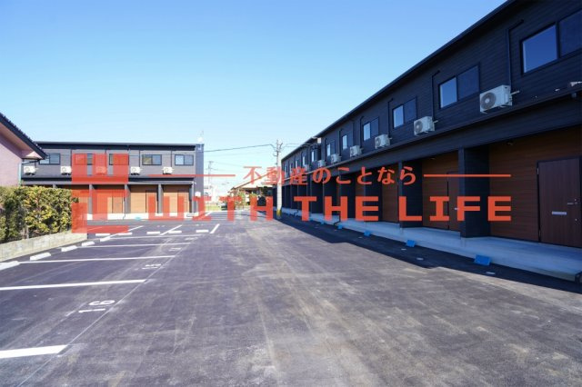 ナナザスタイル田主丸【キャッシュバック対象物件】の駐車場|駐車場があるので、車を買う予定の方も安心です