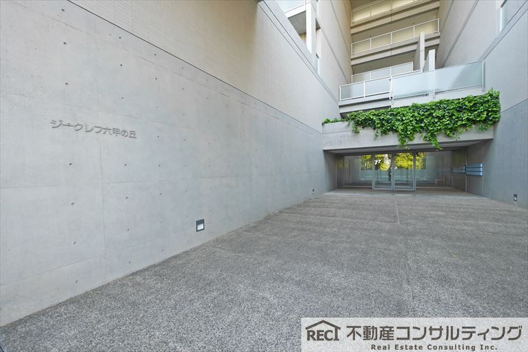 ◆◆ジークレフ六甲の丘C棟◆◆のエントランス