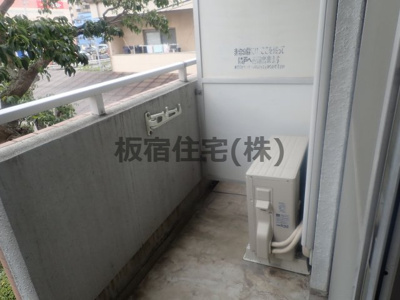  | マルキュウビル