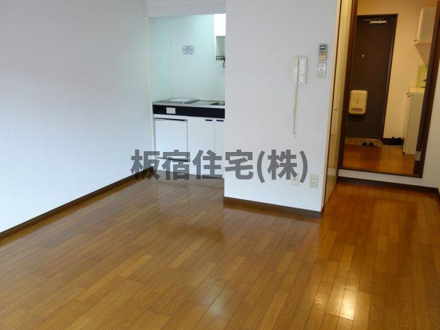 【居間・リビング】 | マルキュウビル