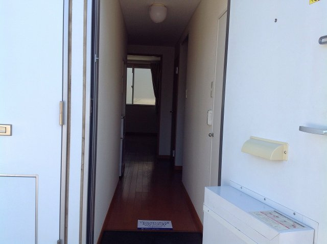 レオパレス針ヶ沢Bの玄関