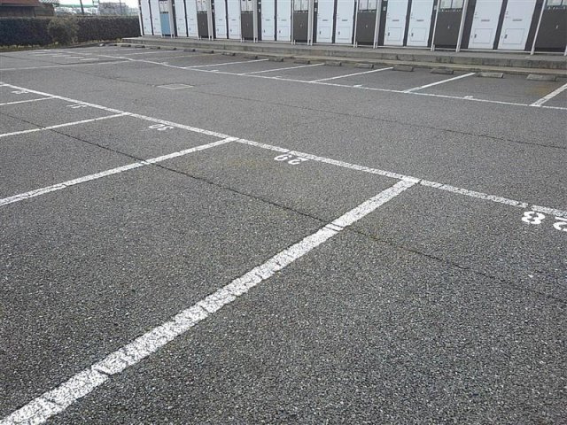 レオパレス針ヶ沢Bの駐車場|画像10