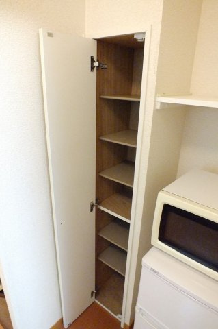 レオパレス針ヶ沢Bの収納