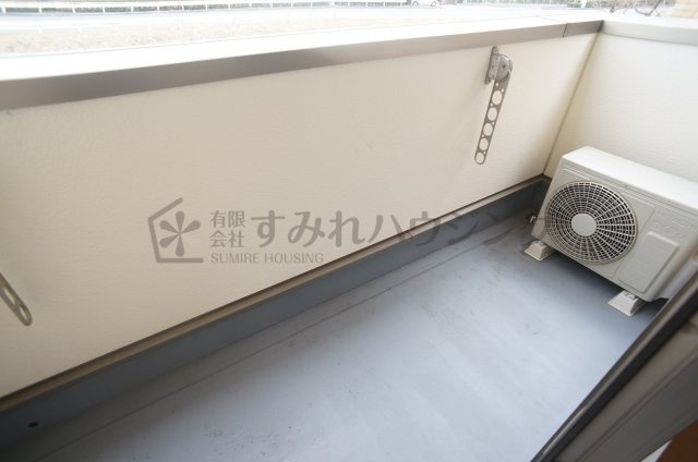 ネオカーム中野のバルコニー