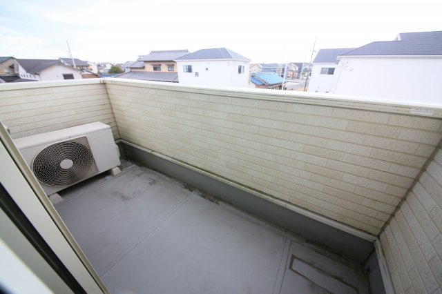 ファミール池田のバルコニー