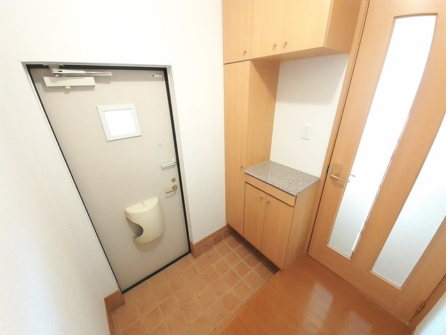 ボンヌ・シャンス・ガーデンＡの玄関|玄関