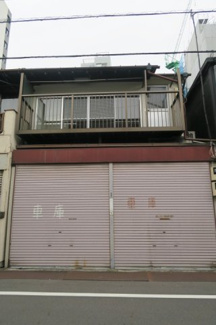 【駐車場】 | 1台駐車可能です。駐車場別途契約（4万円+税/月）
上野の賃貸物件。
「東上野6丁目戸建」のことなら(株)メイワ・エステートへ