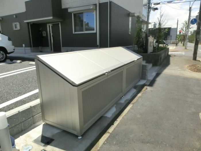 翡翠館 Ⅱのその他共用部分|ゴミストッカー