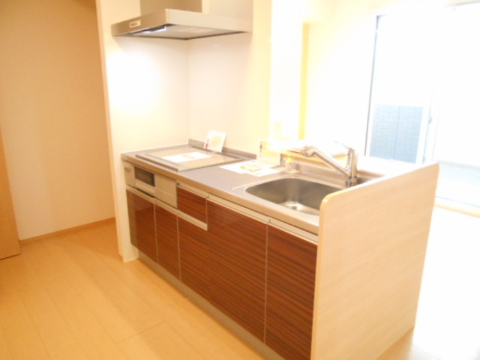 翡翠館 Ⅱのキッチン|Ⅱ202 対面ｼｽﾃﾑｷｯﾁﾝ