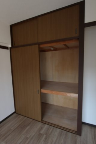 パークヒルズ中田の収納