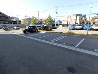 【駐車場】 | ノーヴァ千里丘