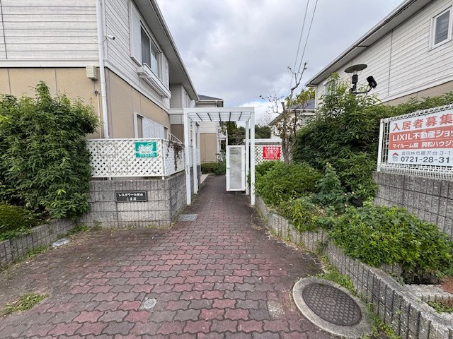 レスポワール狭山壱番館のエントランス