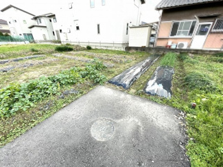 【前面道路含む現地写真】