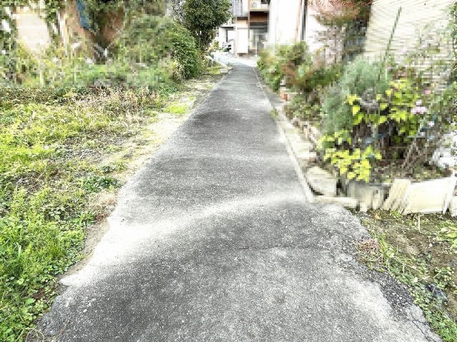 【前面道路含む現地写真】 | 一宮市木曽川町外割田字前堀田売土地