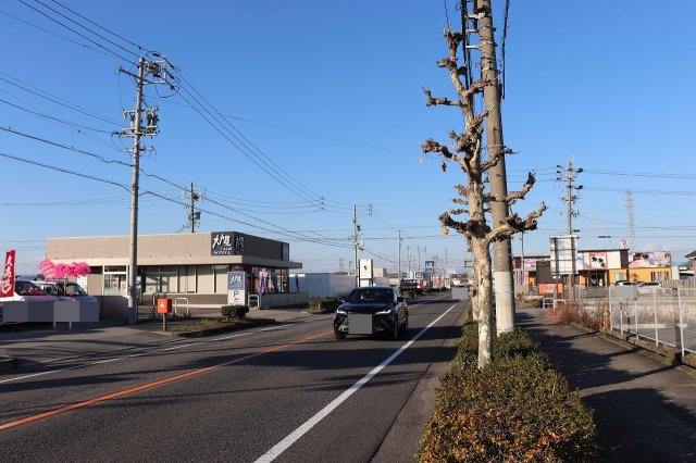 【周辺】 | 一宮市木曽川町外割田字前堀田売土地 | 西尾張中央道には飲食店が立ち並んでいます。