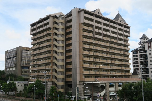 尼崎イスティー
