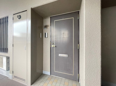 【玄関】 | ステイツ千里中央