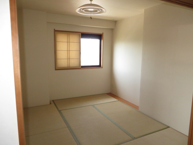 アパガーデンコート中央の和室