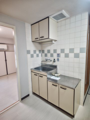 【キッチン】 | 堂山ハイツB棟 | キッチンでお料理をお楽しみください