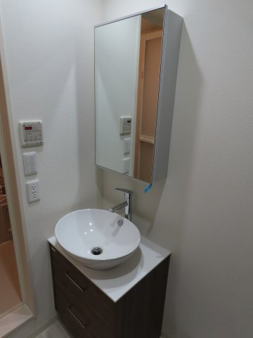 フジパレス十三北Ⅱ番館の独立洗面台