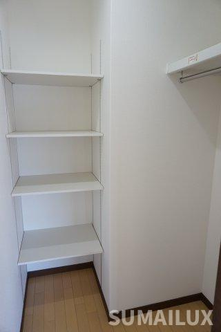 熊本市東区新外２丁目の賃貸マンションの収納