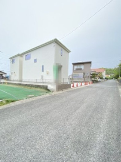 新築戸建　あさひが丘6丁目（No.2／No.2）の前面道路含む現地写真