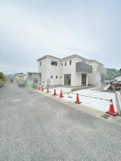 新築戸建　あさひが丘6丁目（No.1／No.2）の前面道路含む現地写真