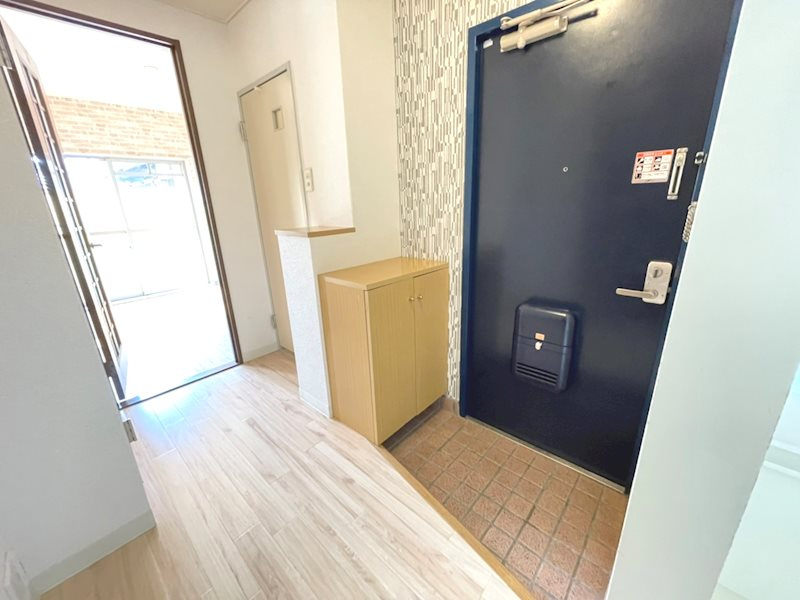 ピアレス千本の玄関