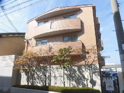 ピアレス千本の外観