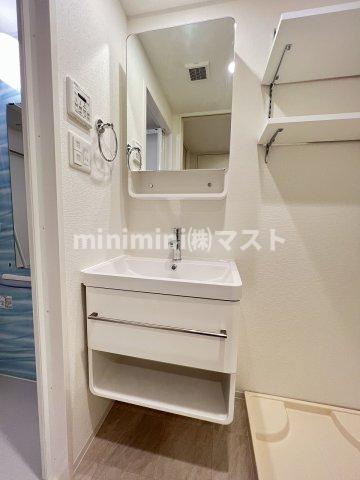 アドバンス難波ラシュレの洗面所