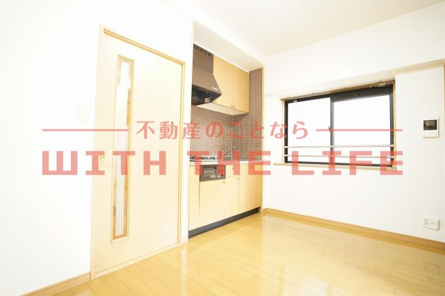 日吉壱番館【キャッシュバック対象物件】の居間・リビング|使いやすいリビングです