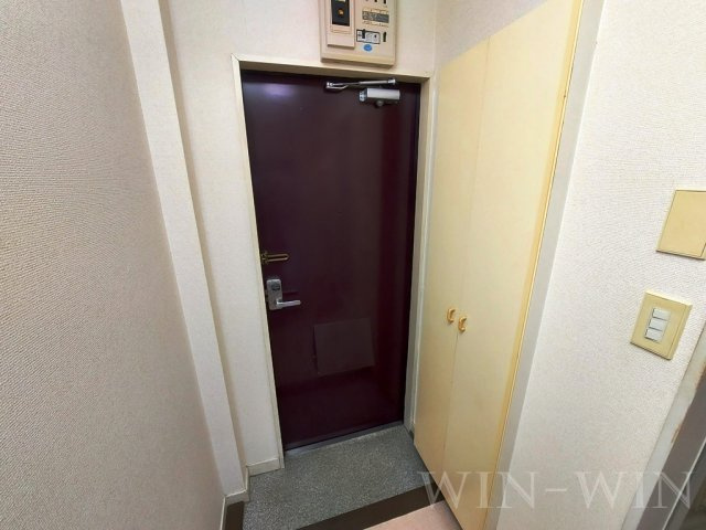 カーサ井原の玄関