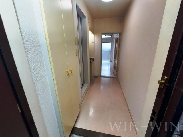 カーサ井原の玄関