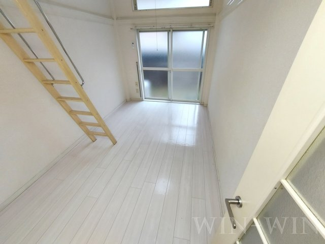 カーサ井原の居間・リビング