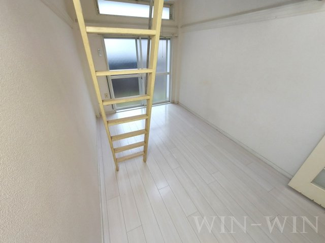 カーサ井原の居間・リビング