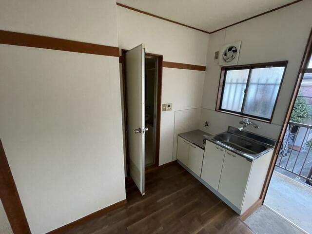 同棟別室